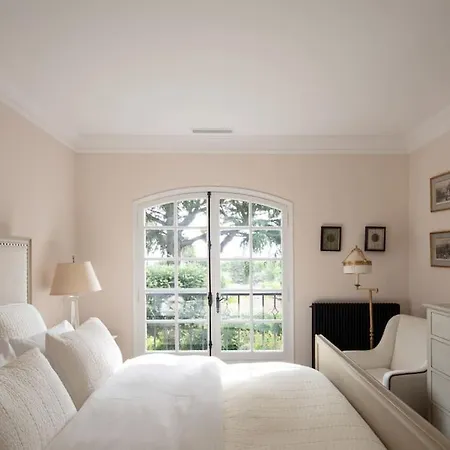 Villa Luxury 5 Bedroom, 4 Bathroom In Antibes