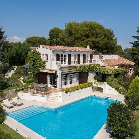 Luxury 5 Bedroom, 4 Bathroom In Antibes